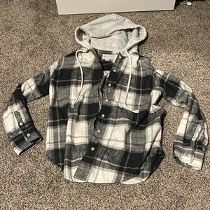 American Eagle Hooded Flannel. Size: Women’s XS